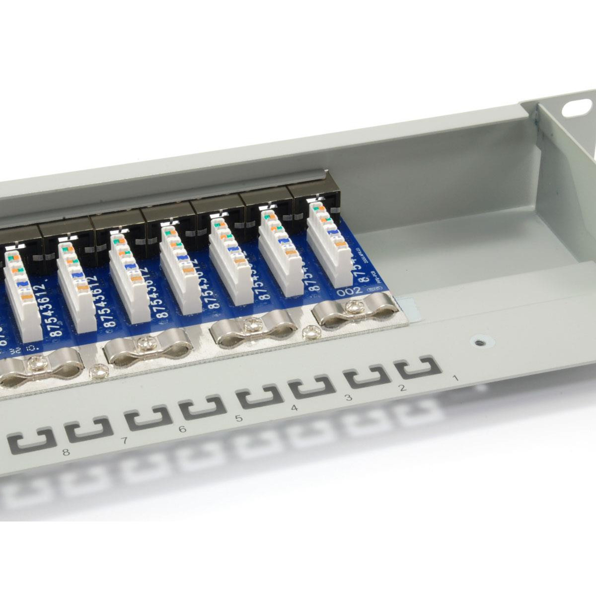 Patch Panel 19" Equip Cat6 Shield 16p 1U LightGrey