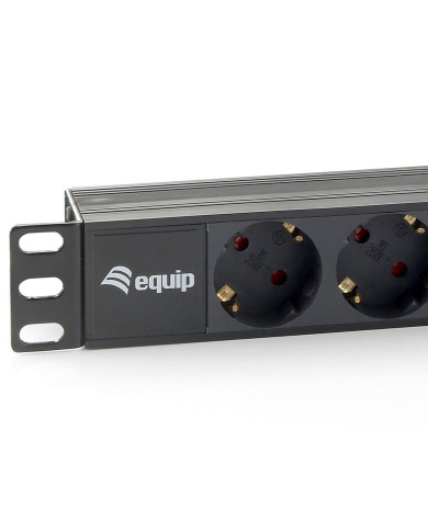 Régua de Alimentação Equip 9-Outlet Rack 16A 1.8m