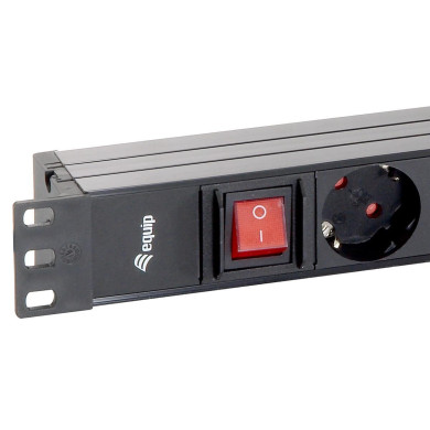 Régua de Alimentação Equip 8-Outlet Rack 16A 1.8m
