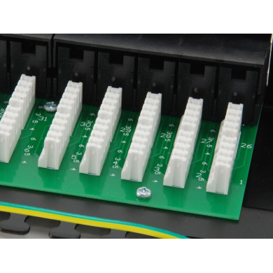 Patch Panel 19" Equip ISDN Cat3 RJ45 50p 1U Black