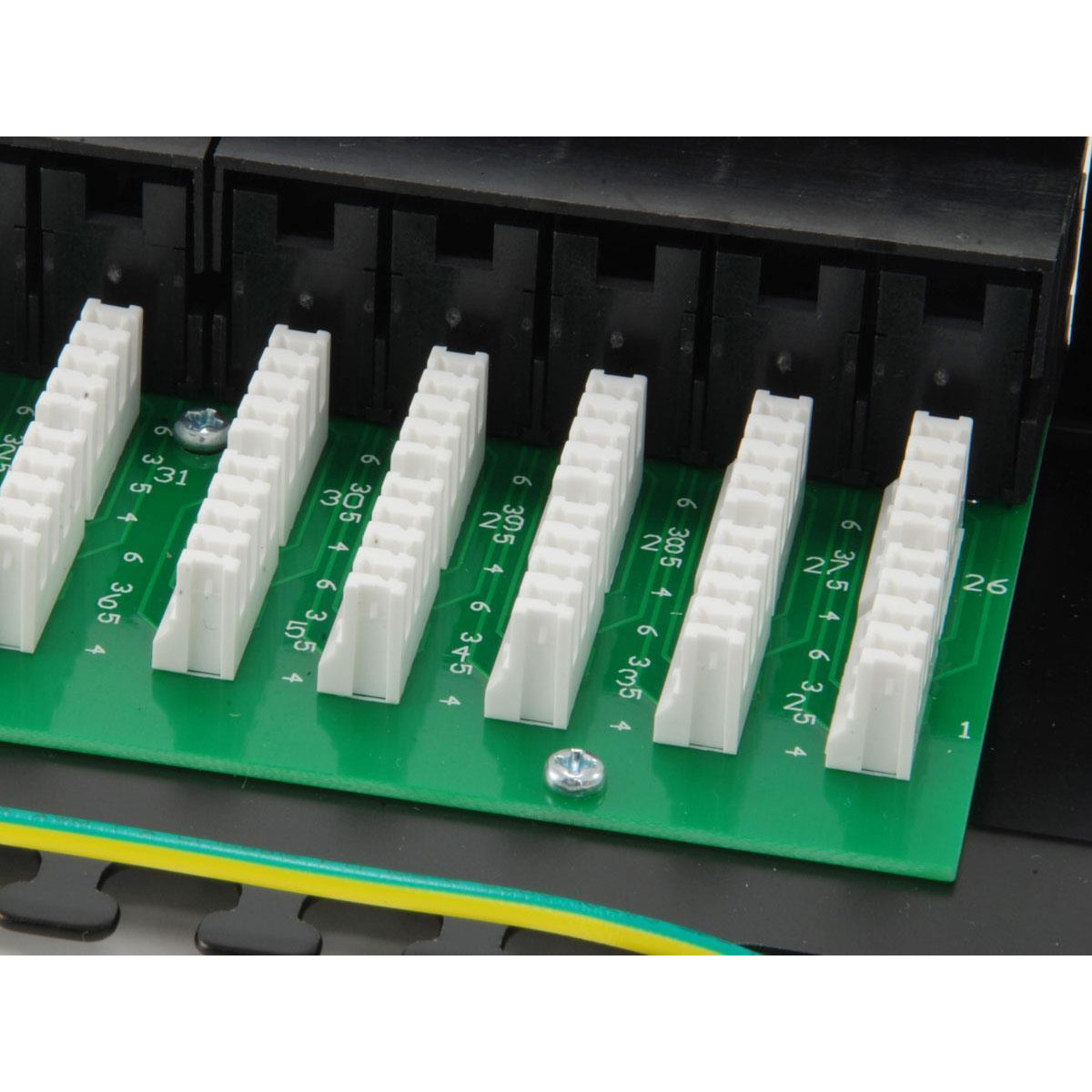 Patch Panel 19" Equip ISDN Cat3 RJ45 50p 1U Black