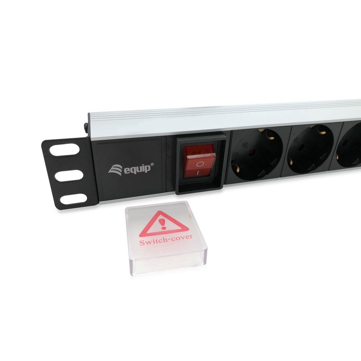 Régua de Alimentação 19" Equip 8-Outlet 16A 1.8m